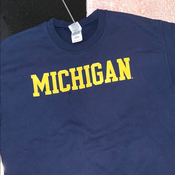 Gildan Sweaters - University of Michigan Crewneck Gildan Sweaters - University of Michigan Crewneck